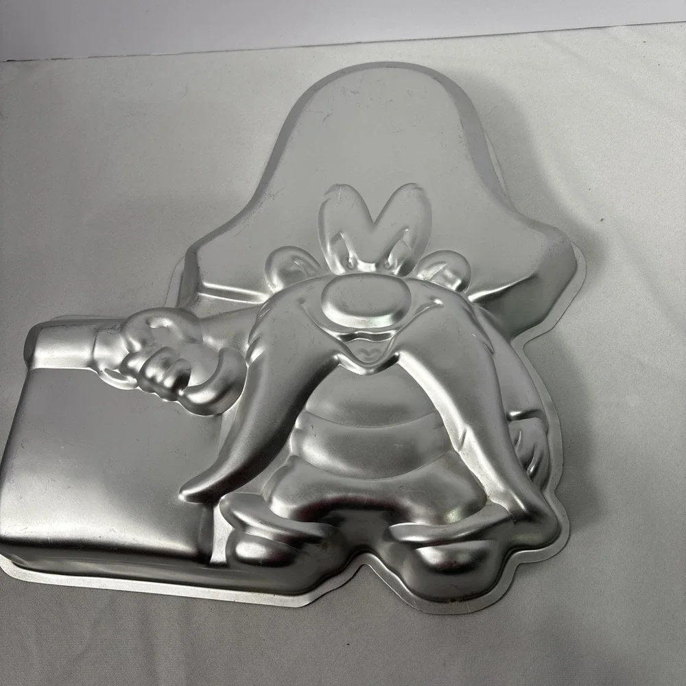 Wilton Vintage 1981 Looney Tunes Yosemite‎ Sam Cake Pan 502-2908